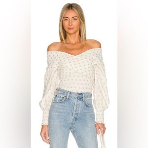 NWT STEVE MADDEN X BB DAKOTA girl talk top in ivory small